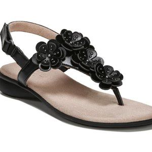 SOUL Naturalizer June Flower Embellished Sandal